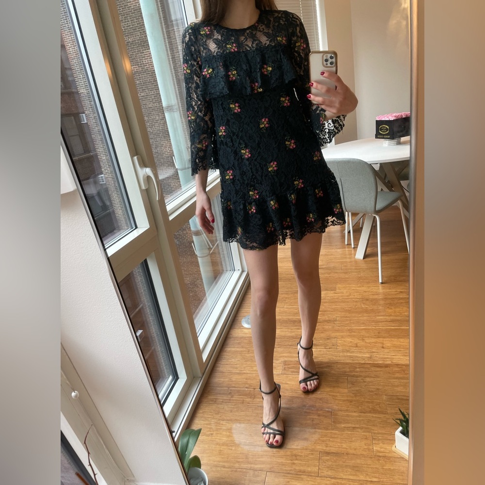 Mini Green Embroidered Dress with Flower Details - S